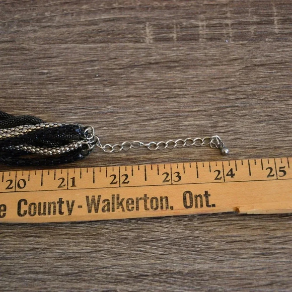 Multi-strand metal necklace - Picture 4 of 4